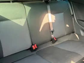 Opel Astra GTC thumbnail 13