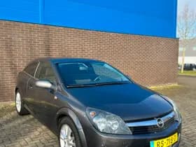 Opel Astra GTC thumbnail 8