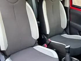 Toyota Aygo thumbnail 16