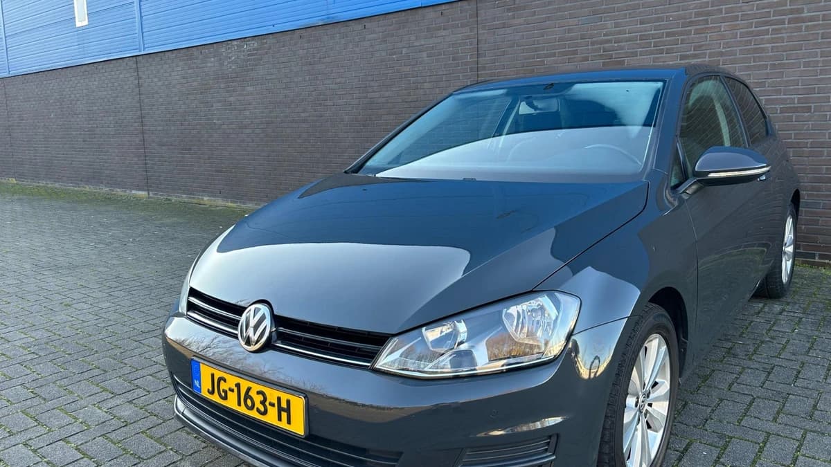 Volkswagen Golf — foto 1