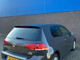 Volkswagen Golf thumbnail 4