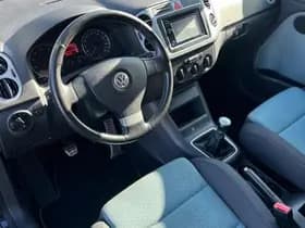 Volkswagen Golf thumbnail 3