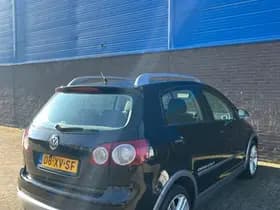 Volkswagen Golf thumbnail 4