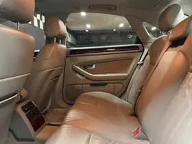 Audi A8 thumbnail 11