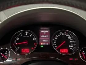 Audi A8 thumbnail 13