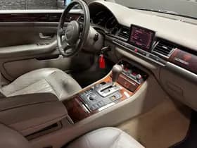Audi A8 thumbnail 10
