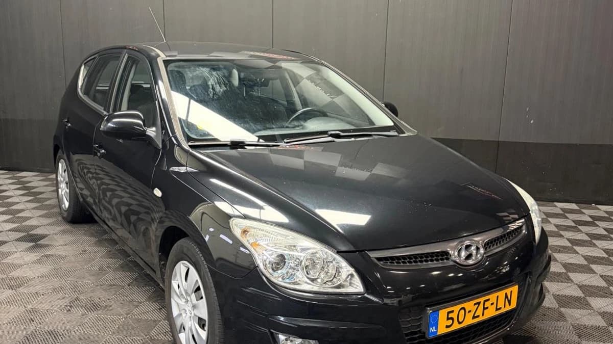 Hyundai i30 — foto 1