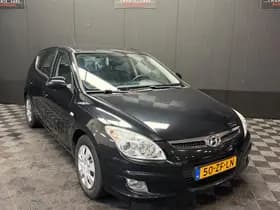 Hyundai i30 thumbnail 1