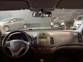 Hyundai i30 thumbnail 13