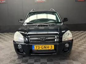 Hyundai Tucson thumbnail 2