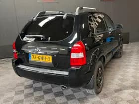 Hyundai Tucson thumbnail 4