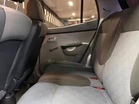 Kia Picanto thumbnail 11