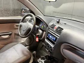 Kia Picanto thumbnail 10