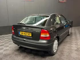 Opel Astra thumbnail 4