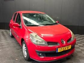 Renault Clio thumbnail 1