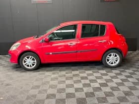 Renault Clio thumbnail 8