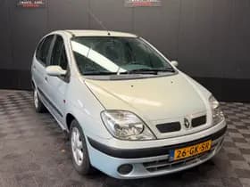 Renault Scénic thumbnail 1
