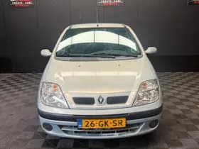 Renault Scénic thumbnail 2