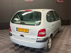 Renault Scénic thumbnail 4