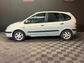 Renault Scénic thumbnail 8