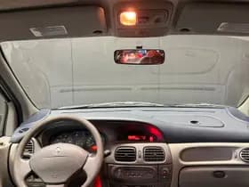 Renault Scénic thumbnail 9