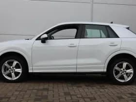 Audi Q2 30 TFSI Sport Airco Cruise Navi PDC Parelmoer thumbnail 2