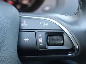 Audi Q3 2.0 TFSI quattro Clima Cruise Xenon PDC LED Navi thumbnail 20