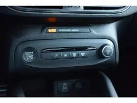 Ford Focus thumbnail 18