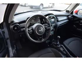 MINI Cooper thumbnail 4