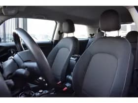 MINI Cooper thumbnail 5