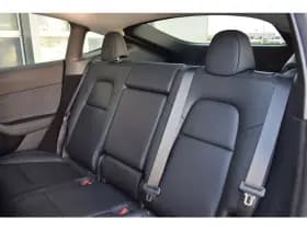 Tesla Model Y thumbnail 6
