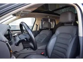 Volkswagen Touareg thumbnail 5