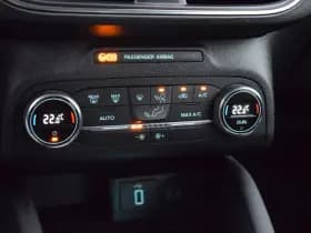 Ford Focus Wagon 1.5 Ecoblue Titanium Business thumbnail 14