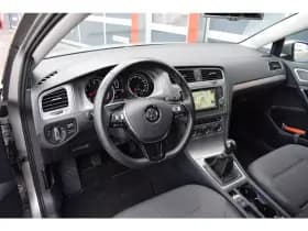 Volkswagen Golf thumbnail 4