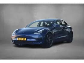 Tesla Model 3 thumbnail 2