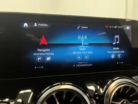 Mercedes-Benz GLA thumbnail 25