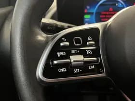 Mercedes-Benz GLA thumbnail 36