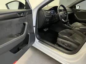 Škoda Superb thumbnail 20
