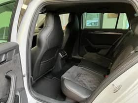 Škoda Superb thumbnail 23