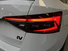 Škoda Superb thumbnail 54
