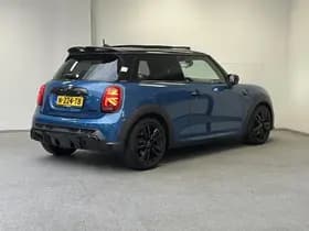 MINI Cooper thumbnail 2