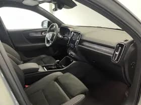 Volvo XC40 thumbnail 16