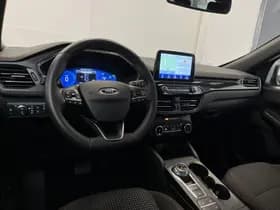 Ford Kuga thumbnail 3