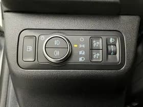 Ford Kuga thumbnail 38