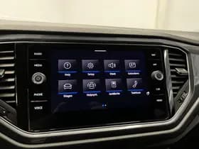 Volkswagen T-Roc thumbnail 21
