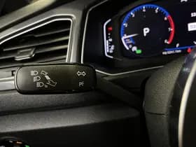 Volkswagen T-Roc thumbnail 34