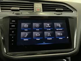 Volkswagen Tiguan thumbnail 24