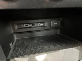 Volkswagen Tiguan thumbnail 48