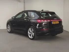 Audi Q4 e-tron thumbnail 2
