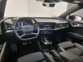 Audi Q4 e-tron thumbnail 12